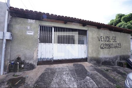 Casa à venda com 3 quartos, 210m² em Jardim Conquista, Goiânia