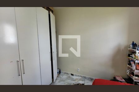 Quarto 01 de apartamento para alugar com 2 quartos, 40m² em Pequeno Coração, Itaquaquecetuba