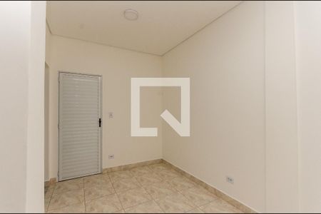 Quarto / Sala de kitnet/studio para alugar com 1 quarto, 45m² em Vila Mangalot, São Paulo