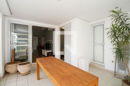 Varanda da Sala de Estar e Suíte 1 de apartamento para alugar com 2 quartos, 90m² em Cerqueira César, São Paulo