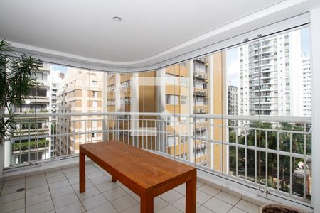 Varanda da Sala de Estar e Suíte 1 de apartamento para alugar com 2 quartos, 90m² em Cerqueira César, São Paulo