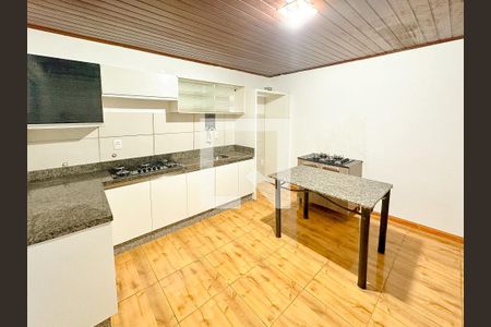 Sala/Cozinha de apartamento para alugar com 2 quartos, 60m² em Real Parque, São José