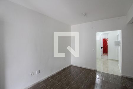 Sala de casa para alugar com 2 quartos, 666m² em Vila Cloris, Belo Horizonte