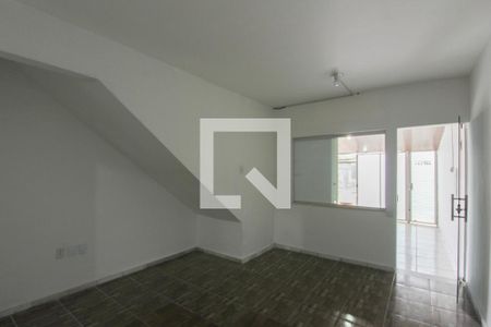 Sala de casa para alugar com 2 quartos, 666m² em Vila Cloris, Belo Horizonte