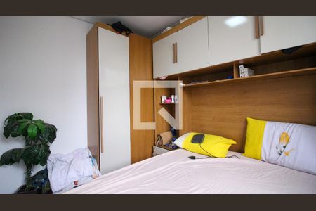 Quarto 1 de apartamento para alugar com 2 quartos, 32m² em Parque São Lourenço, São Paulo