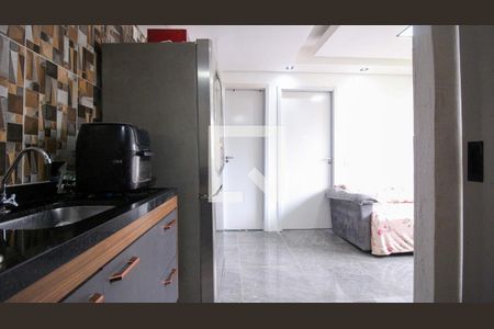 Sala/Cozinha de apartamento para alugar com 2 quartos, 32m² em Parque São Lourenço, São Paulo