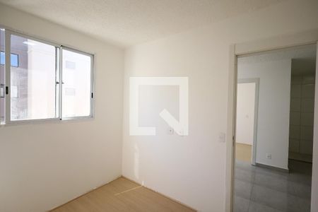 Quarto 1 de apartamento para alugar com 2 quartos, 34m² em Jardim Sabara, São Paulo