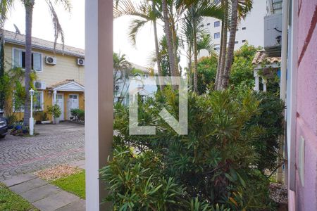 Sala_Vista  de casa de condomínio para alugar com 2 quartos, 76m² em Sarandi, Porto Alegre