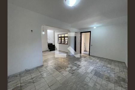 Sala de estar de casa à venda com 4 quartos, 97m² em Butantã, São Paulo