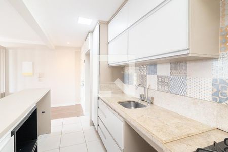 Cozinha de apartamento para alugar com 3 quartos, 75m² em São Sebastião, Porto Alegre