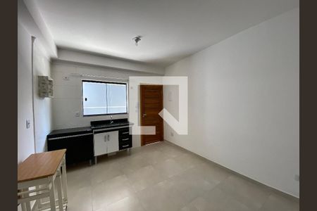 Sala/Cozinha de apartamento para alugar com 1 quarto, 28m² em Vila Nivi, São Paulo