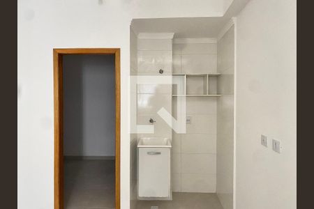 Sala/Cozinha de apartamento para alugar com 1 quarto, 28m² em Vila Nivi, São Paulo
