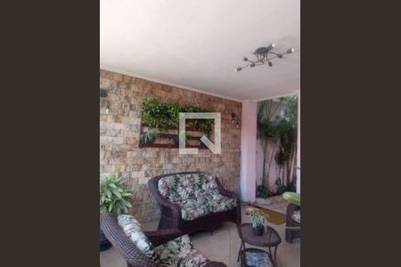 Casa à venda com 4 quartos, 226m² em Vila Valqueire, Rio de Janeiro