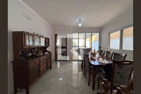 Casa à venda com 4 quartos, 315m² em Swiss Park, Campinas