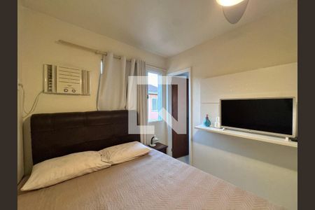 Suite de casa de condomínio à venda com 3 quartos, 120m² em Vargem Pequena, Rio de Janeiro