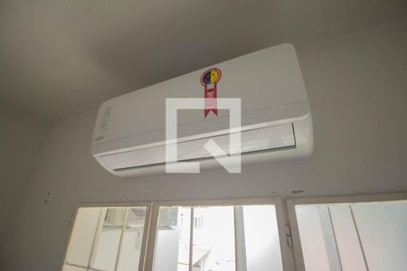 Quarto 1 de casa de condomínio para alugar com 2 quartos, 55m² em Pacheco, São Gonçalo