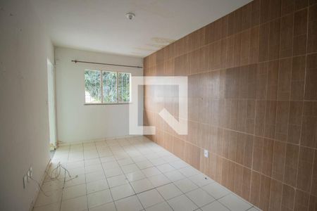 Sala de casa de condomínio para alugar com 2 quartos, 55m² em Pacheco, São Gonçalo