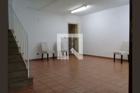 Casa à venda com 4 quartos, 250m² em Jardim Sertaozinho, São Paulo