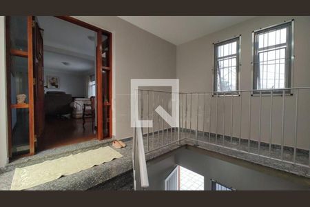 Casa à venda com 3 quartos, 200m² em Parque Cocaia, São Paulo