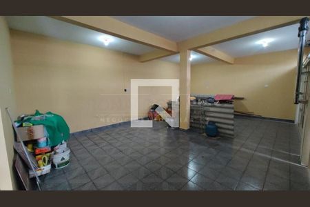 Casa à venda com 3 quartos, 200m² em Parque Cocaia, São Paulo