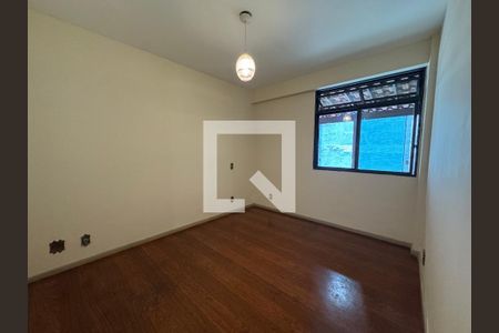 Apartamento para alugar com 4 quartos, 210m² em Santo Antônio, Belo Horizonte