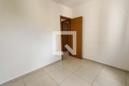 Quarto 1 de apartamento para alugar com 2 quartos, 93m² em Buritis, Belo Horizonte