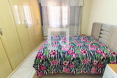 Quarto 1 de casa à venda com 6 quartos, 230m² em Vila Canero, São Paulo