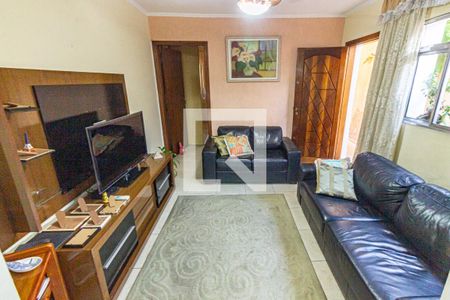 Sala de casa à venda com 6 quartos, 230m² em Vila Canero, São Paulo