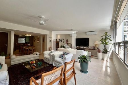 Apartamento à venda com 3 quartos, 144m² em Copacabana, Rio de Janeiro