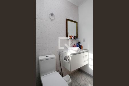 Banheiro 1 de casa à venda com 2 quartos, 98m² em Santana, Porto Alegre