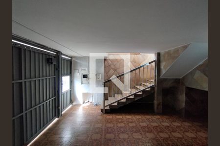 Garagem de casa à venda com 2 quartos, 150m² em Sacomã, São Paulo