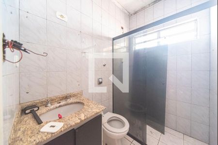 Banheiro Social de casa à venda com 2 quartos, 145m² em Baeta Neves, São Bernardo do Campo