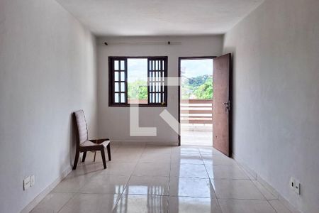 Sala 1 de casa à venda com 3 quartos, 90m² em Sapê, Niterói