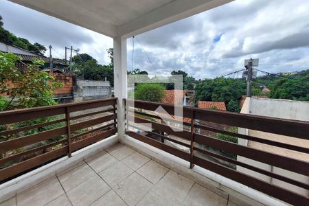 Sala 1 de casa à venda com 3 quartos, 90m² em Sapê, Niterói