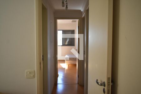 Corredor de apartamento à venda com 3 quartos, 107m² em Planalto Paulista, São Paulo