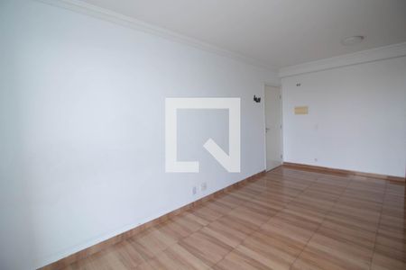 Sala de apartamento para alugar com 3 quartos, 76m² em Picanço, Guarulhos