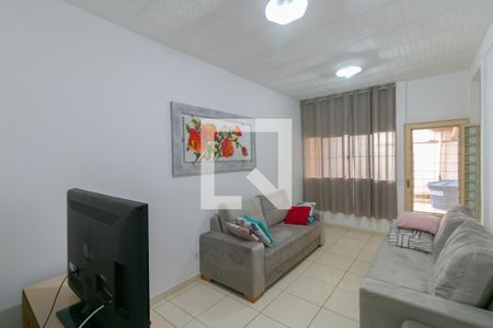 Casa à venda com 2 quartos, 225m² em Trevo, Belo Horizonte