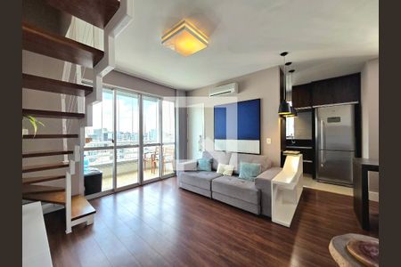 Sala de apartamento para alugar com 2 quartos, 70m² em Moema, São Paulo