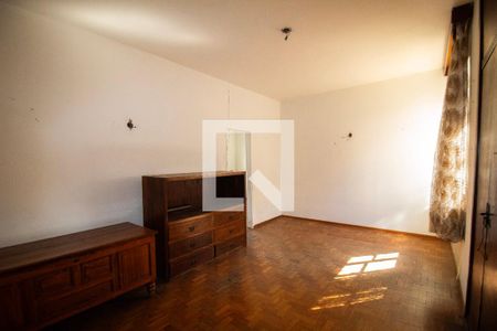 Sala  de casa à venda com 3 quartos, 217m² em Calafate, Belo Horizonte