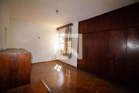 Sala  de casa à venda com 3 quartos, 217m² em Calafate, Belo Horizonte