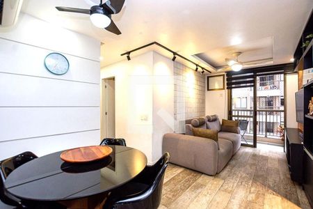 Apartamento à venda com 2 quartos, 57m² em Centro, Niterói