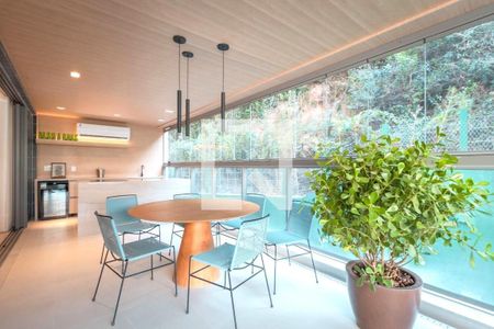 Apartamento à venda com 3 quartos, 140m² em Icaraí, Niterói