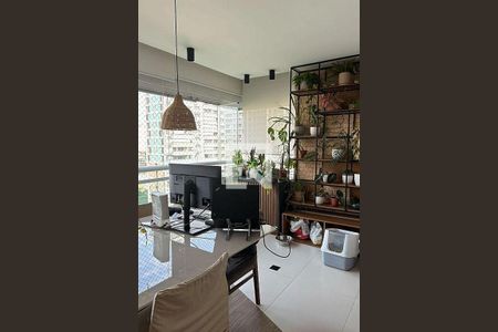 Apartamento à venda com 3 quartos, 93m² em Jardim das Acacias, São Paulo