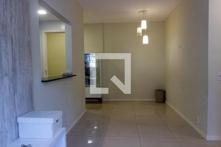 Sala de apartamento para alugar com 2 quartos, 56m² em Vila Isabel, Rio de Janeiro