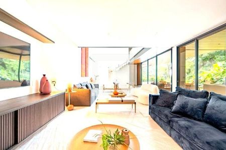 Casa à venda com 4 quartos, 537m² em Tamboré, Santana de Parnaíba