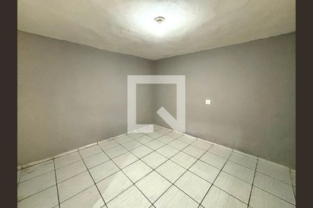 Quarto de casa para alugar com 1 quarto, 40m² em Jardim Eliane, São Paulo
