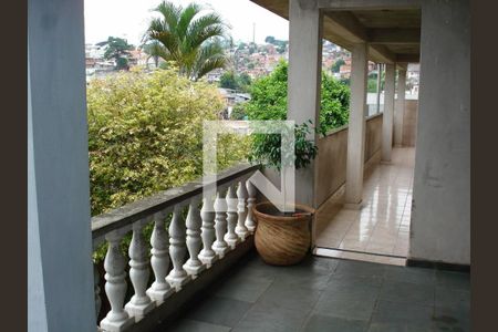 Casa à venda com 3 quartos, 165m² em Jardim das Imbuias, São Paulo