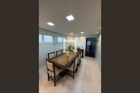 Casa à venda com 3 quartos, 200m² em Jabaquara, São Paulo