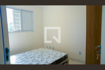Quarto 1 de apartamento para alugar com 2 quartos, 46m² em Jardim do Triunfo, Guarulhos