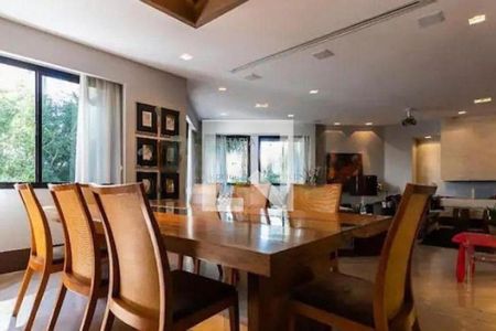 Apartamento à venda com 4 quartos, 220m² em Campo Belo, São Paulo